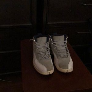 Air Jordan 12 university blue